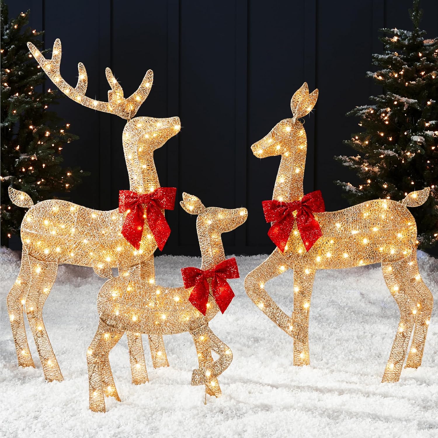 Christmas Deer Family Set Large Outdoor Yard Reindeer Holiday Decoration with 175 LED Lights, 4ft 3-Piece 2D Gold